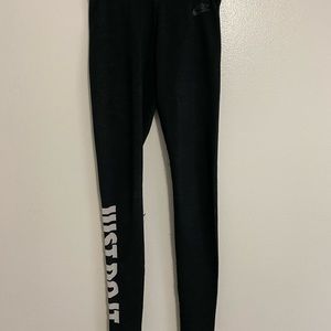 Nike leggings